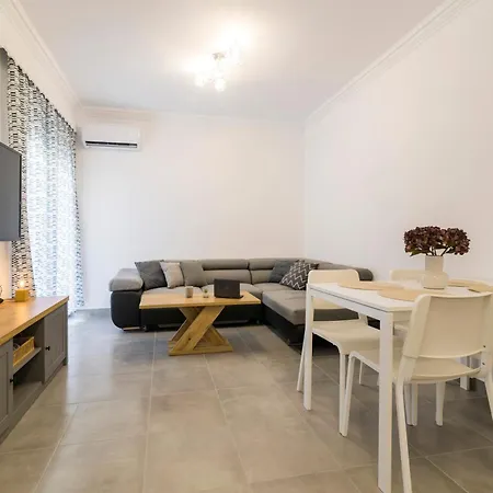 Mailo&luke Apartman *