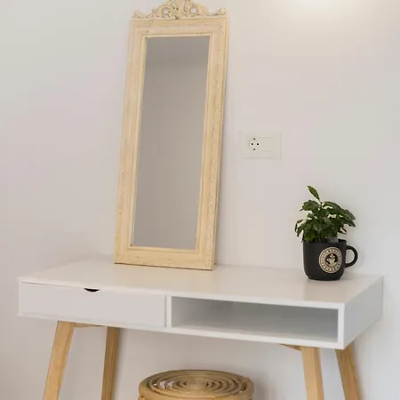 Mailo&luke Rhodes City